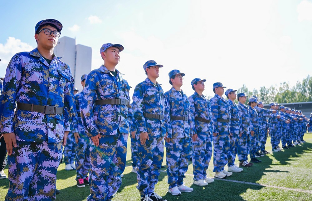 ???????????????2025?????????λ